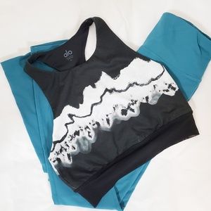 ALO yoga crop sports bra and Queenie Key leggings